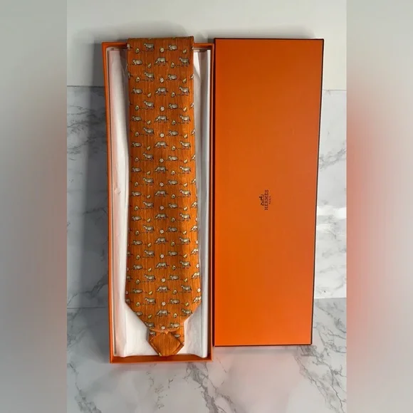 Hermes Orange Tie with Green and White Accents - Picture 2 of 10